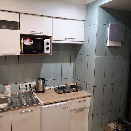 Freedom Apartment On Bazarna Str 利沃夫 外观 照片