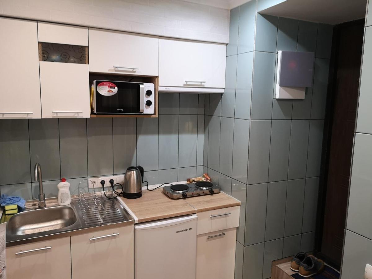 Freedom Apartment On Bazarna Str 利沃夫 外观 照片
